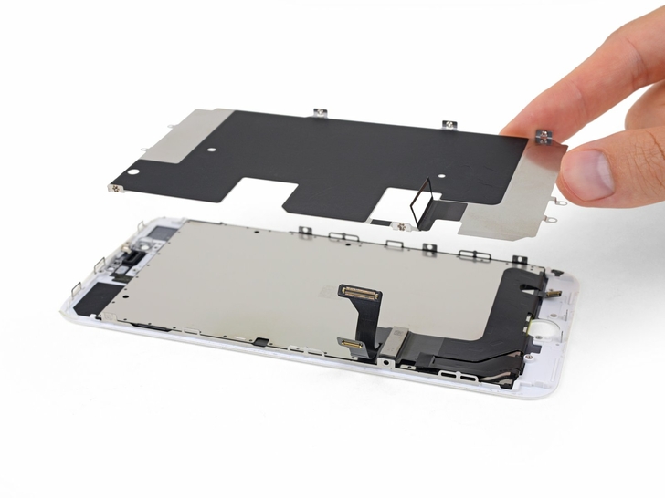 Замена LCD и дигитайзера IPhone 8 Plus: шаг 8
